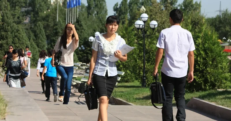 Казахстанцы стали больше тратить на обучение в вузах: расходы достигли 319 млрд тенге за год