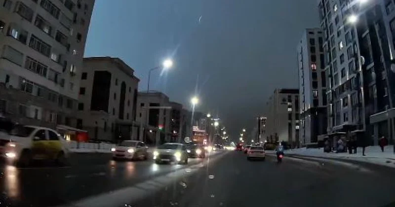 Зеленая вспышка в небе Астаны шокировала жителей (ВИДЕО)