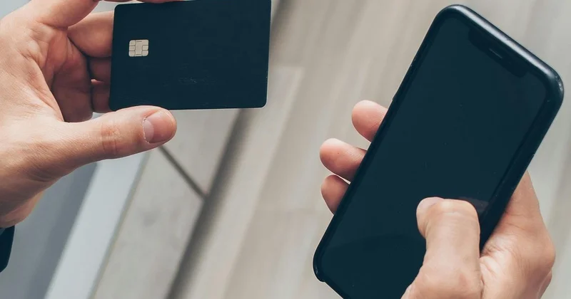 После инсульта матери снял с ее счета 10 млн тенге: актюбинца осудили за циничное преступление