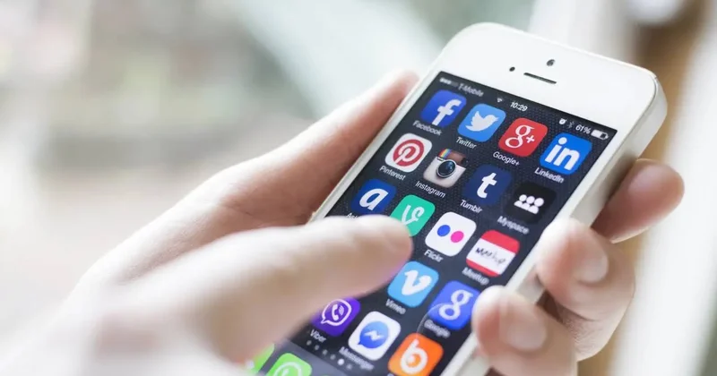 Индонезия запретит доступ к соцсетям детям младше 16 лет