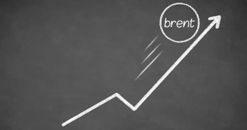 Стоимость нефти Brent впервые с июля 2024 года поднялась выше 87 долларов