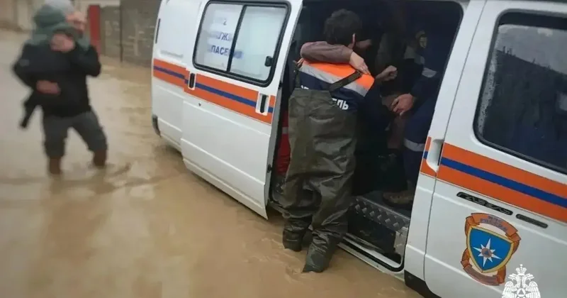Трое несовершеннолетних погибли в результате наводнения в Дагестане