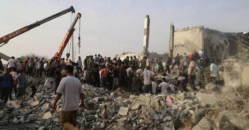 Почти 800 школ разрушено в Иране из за обстрелов