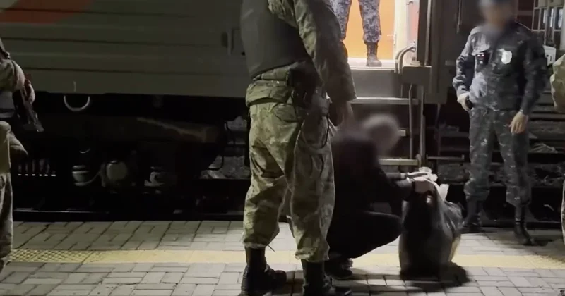 Бюджет потерял миллиард на сигаретах: подозреваемого экстрадировали из России