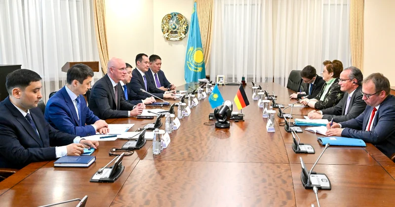 Роман Скляр ГФР Сыртқы істер статс министрі Гюнтер Крихбаумды қабылдады