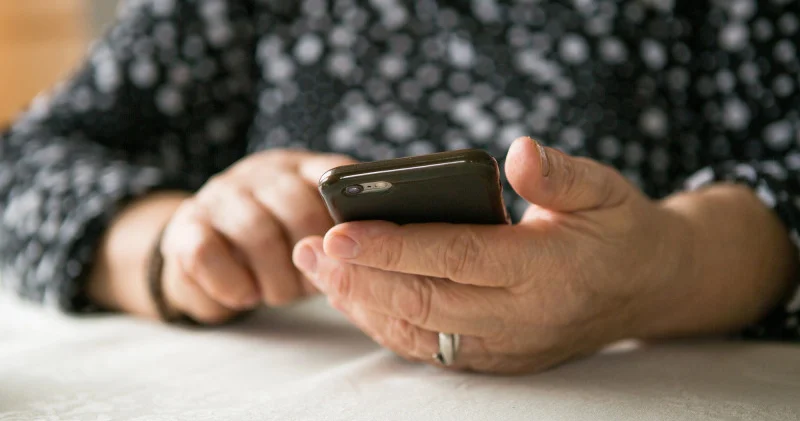 Интернет және деменция: ғалымдар күтпеген байланысты анықтады