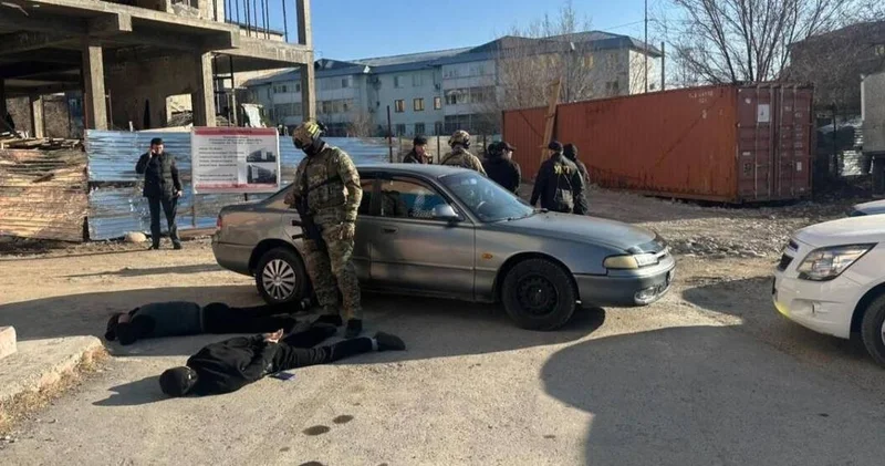 Подростки и взрослые обчищали квартиры в Алматинской области