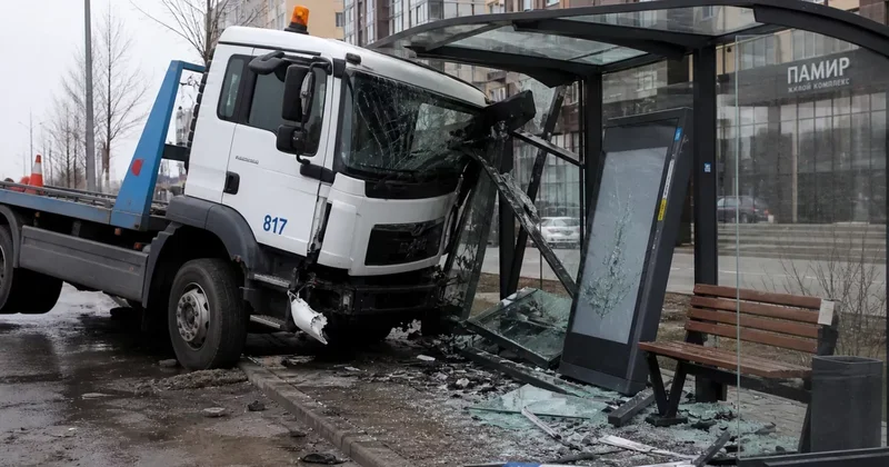 Мы же не в военное время живём Базарбек об аварийности на дорогах РК