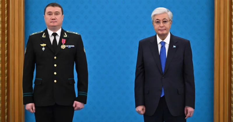 Тоқаев бір топ құқық қорғау қызметкерлерін наградамен марапаттады