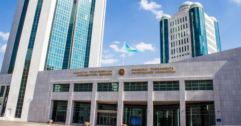 Парламентте Халық кеңесі туралы заң жобасы қаралады