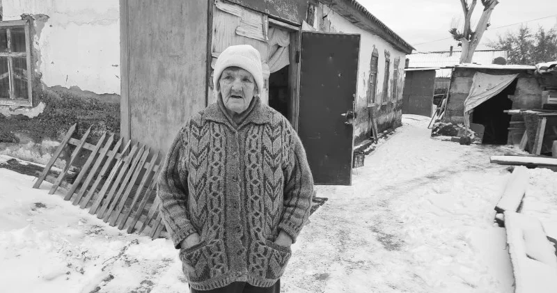 Ақтөбеде көршілері мен еріктілер көмексіз қалдырмаған жалғызбасты зейнеткер қайтыс болды