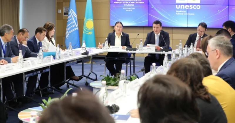 Государственный советник Ерлан Карин провел заседание Национальной комиссии Казахстана по делам ЮНЕСКО и ИСЕСКО