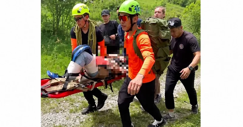 На высоте 2300 метров спасли травмированную туристку в Алматы
