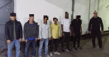 18 иностранцев в автоприцепе пытались пересечь границу Казахстана