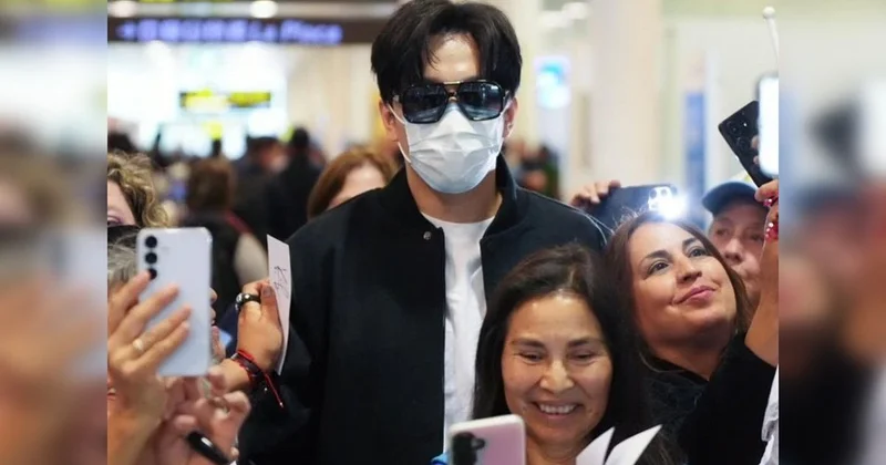 Димаша тепло встретили в аэропорту Барселоны поклонники из разных стран