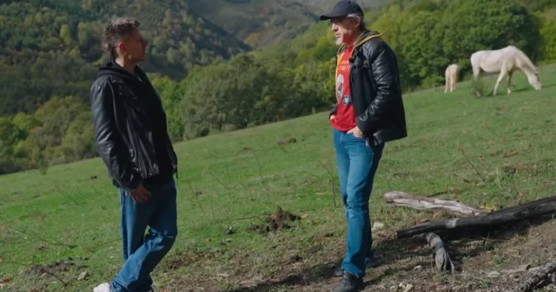 Известный демограф Ракша рассказал Дудю о демографическом феномене Казахстана