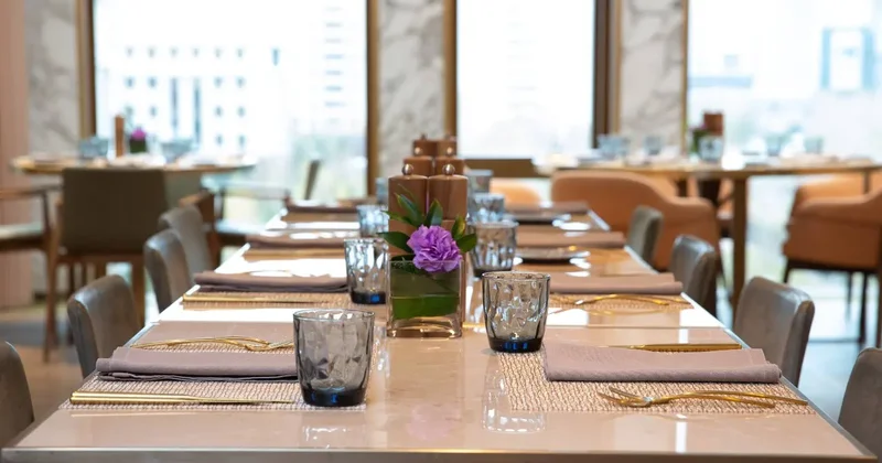 Рестораны и караоке обяжут фиксировать количество проигрывания казахстанской музыки