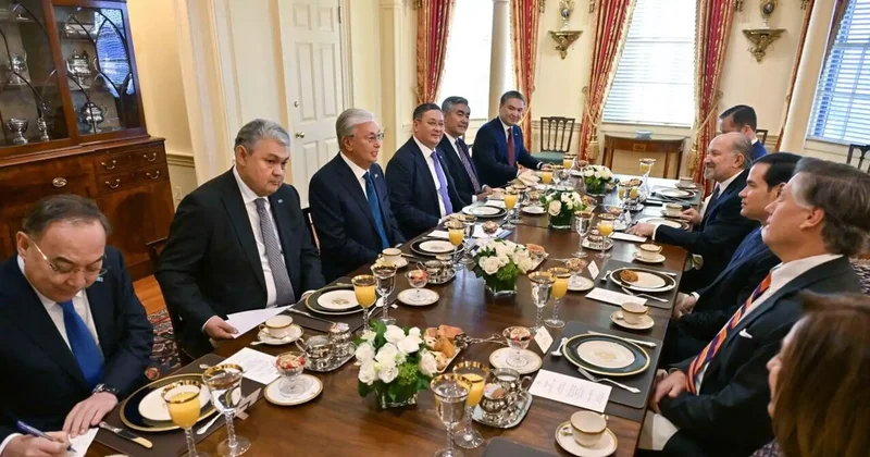Тоқаев АҚШ мемлекеттік хатшысы және Трамп әкімшілігінің өкілдерімен кездесті