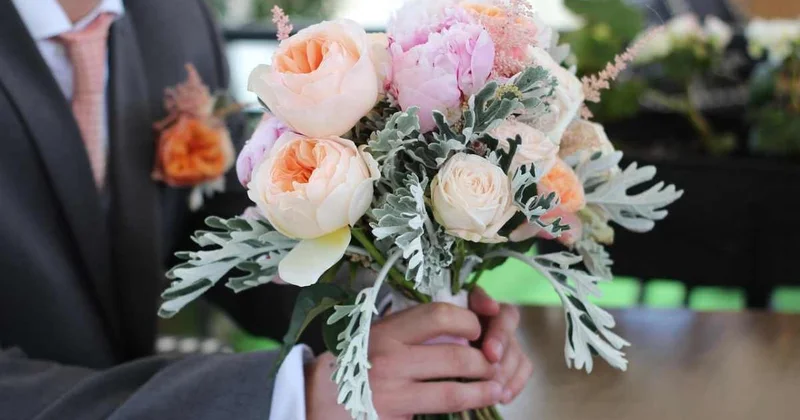 Парень сделал девушке предложение на матче в Павлодаре (ВИДЕО)