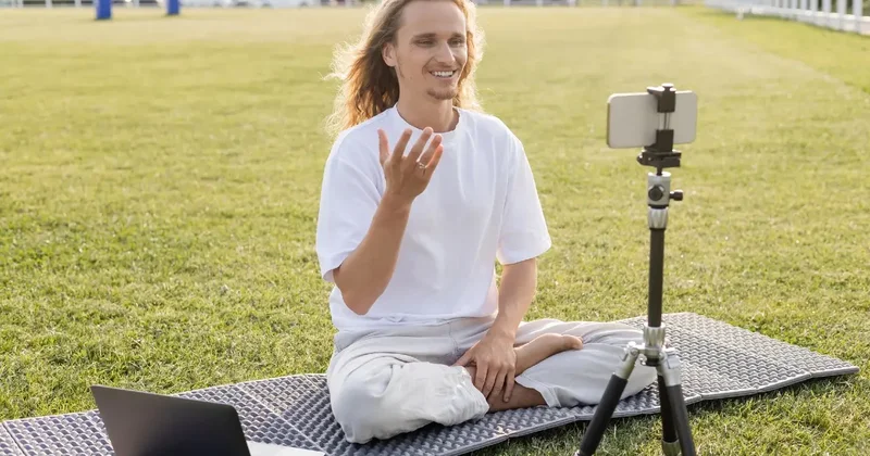 Ввести лицензирование коучей и психологов в Казахстане предложил сенатор