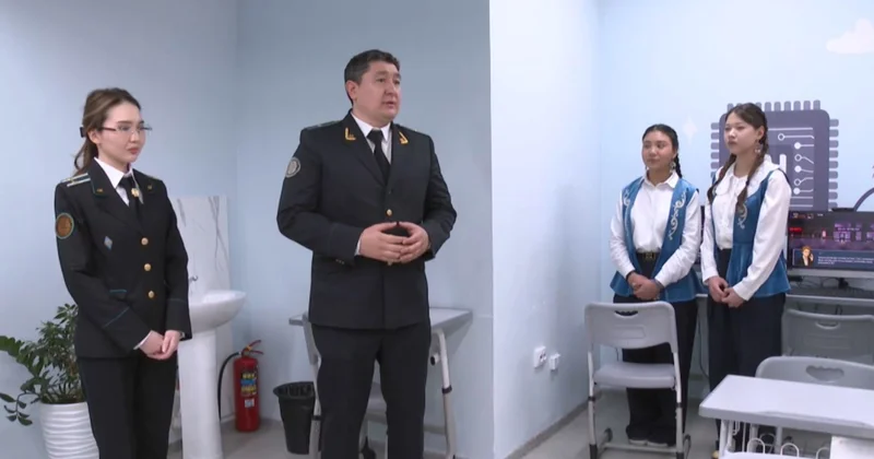 Алматыда студенттер мен оқушылар Қаржы сақшысы интерактивті ойынын меңгеріп жүр