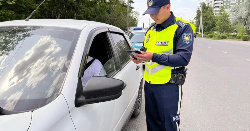 Жетісу облысында 1 млн теңгеден астам айыппұлы бар жүргізуші ұсталды