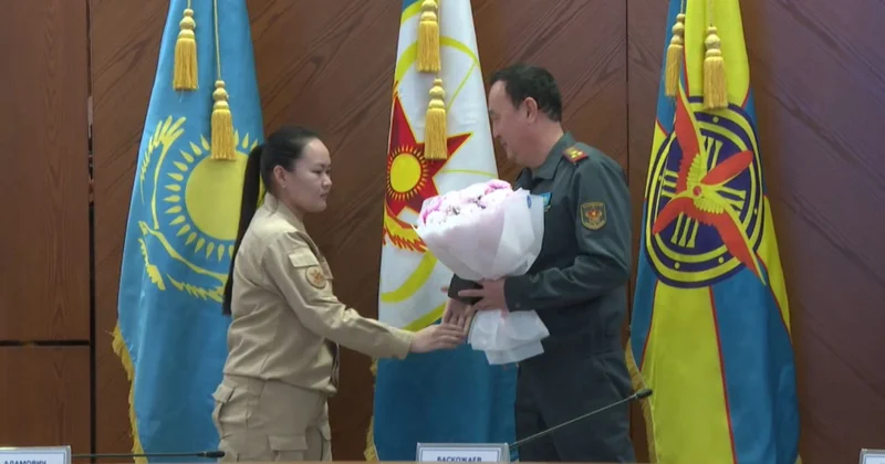 Жас сарбаз қозғалысының үздіктері марапатталды