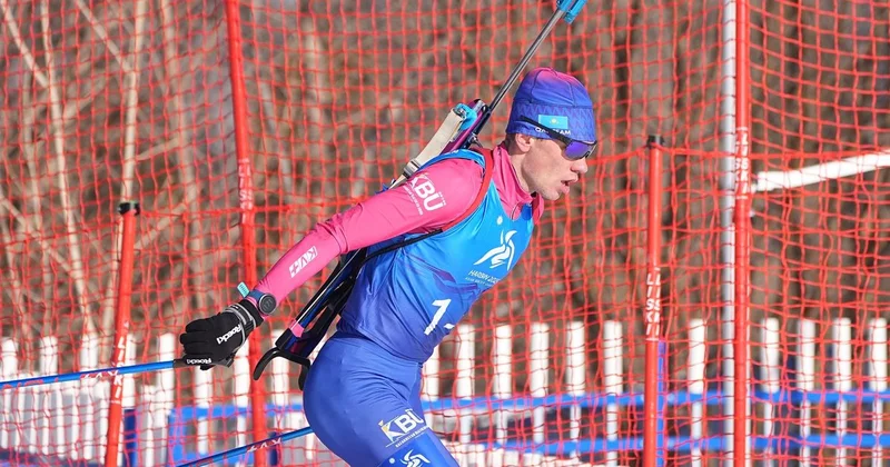 Казахстанский биатлонист показал лучший результат сезона в Кубке мира