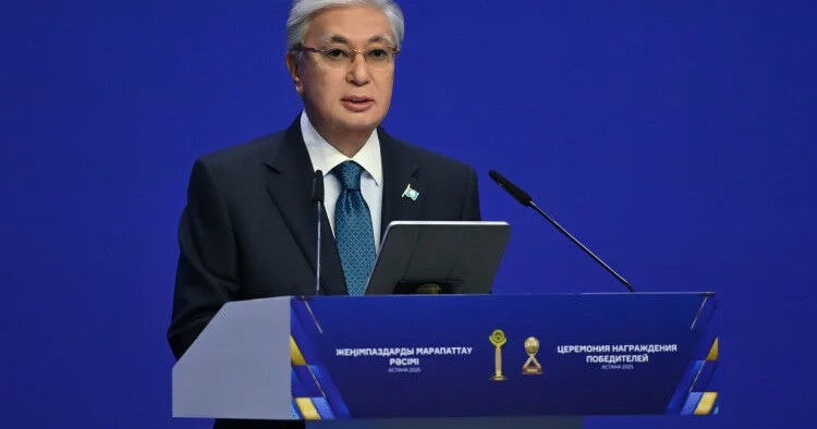 Касым Жомарт Токаев объявил о создании ордена Мейірім