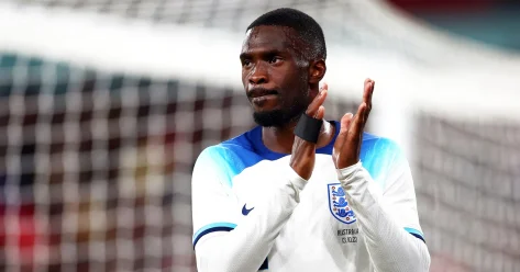 Фикайо Томори продлил контракт с Миланом