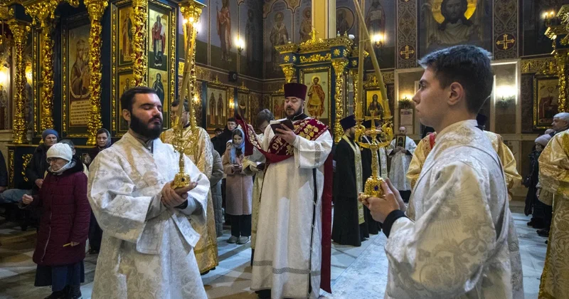Что на самом деле происходит в храмах на Рождество в Казахстане. Фоторепортаж