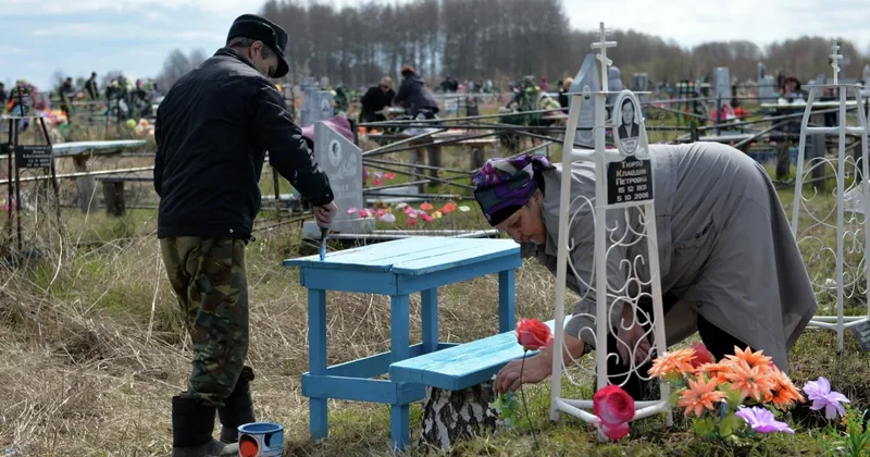 Родительский день в 2025 году: когда будет, история праздника и традиции