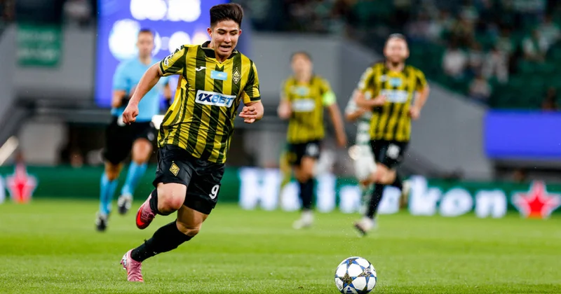 Дастан Сәтпаев үздіктердің көшін бастап тұр