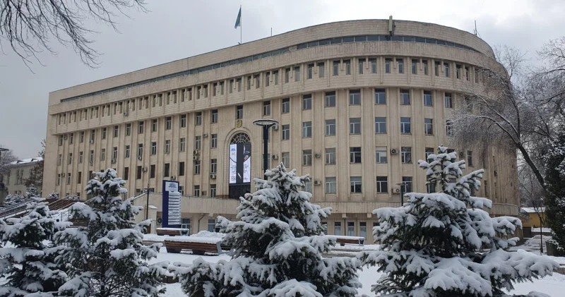 ҚазҰПУ дың экс ректорының отбасы университет корпустарын жалға беріп пайда тапқан прокуратура