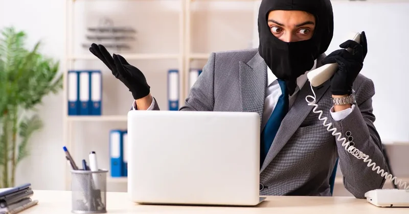 Иностранец создал в Туркестанской области ОПГ, которая выманила у потерпевших 25 млн тенге