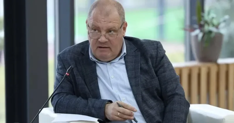 Эдуард Полетаев: Народность Конституции это не лозунг, а способ ее принятия и содержания