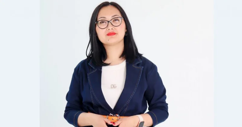 Коуч қыздар дүниені өзгертті: манипуляция әлде мотивация