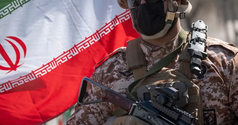 Военные Ирана скорректировали заявление президента о прекращении ударов по соседям