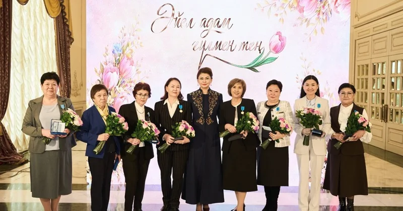 Адал еңбекке лайықты құрмет