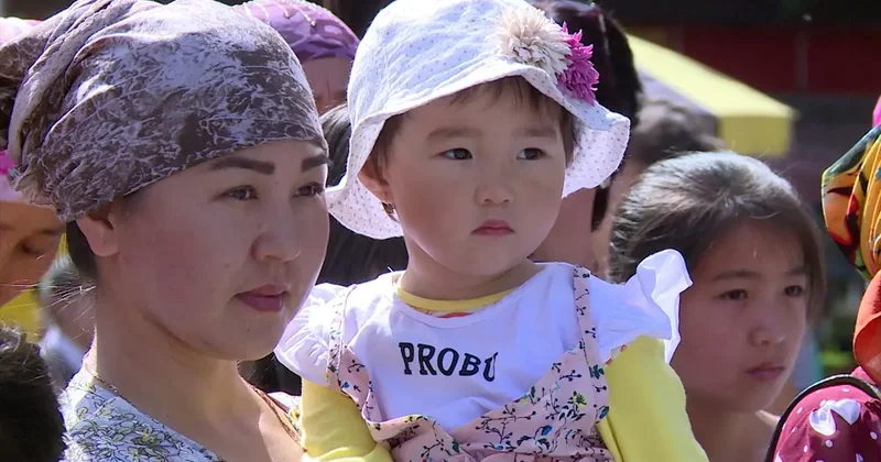 В Кыргызстане каждый ребёнок до трёх лет будет получать ежемесячное пособие