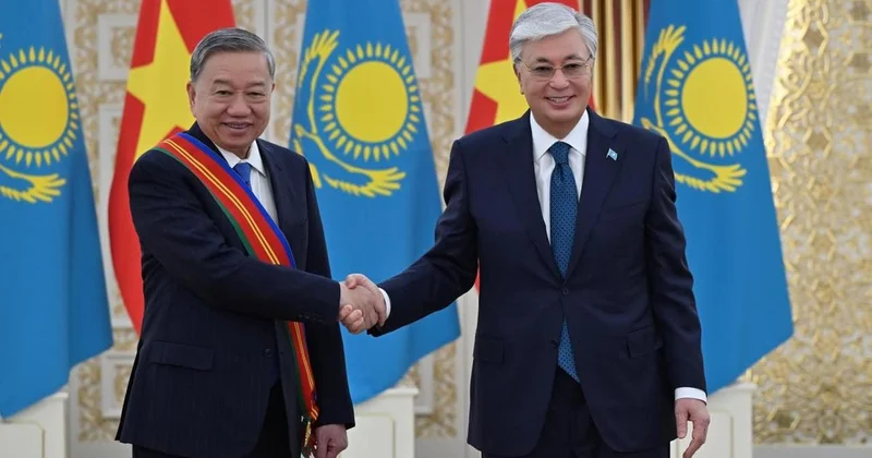 Токаев поздравил То Лама с победой на выборах президента Вьетнама