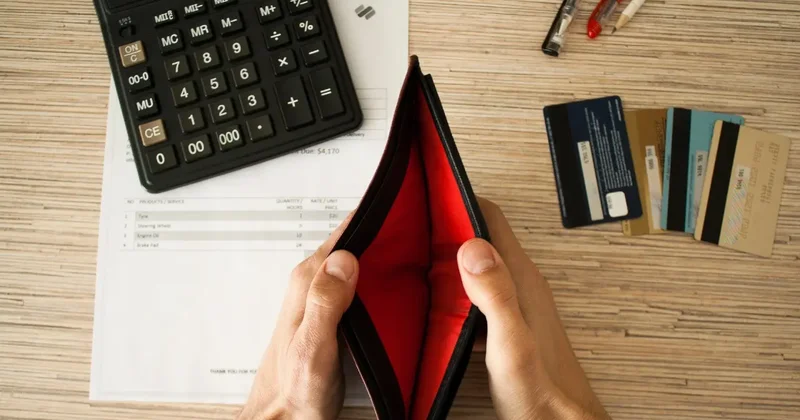 Приток новых клиентов в банки за кредитами замедлился почти в три раза АФК