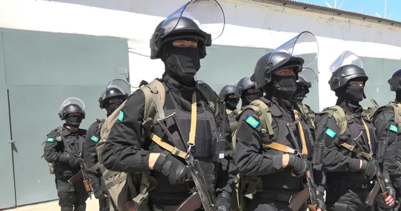 Избившим сотрудников СОБРа в Астане вынесли приговор