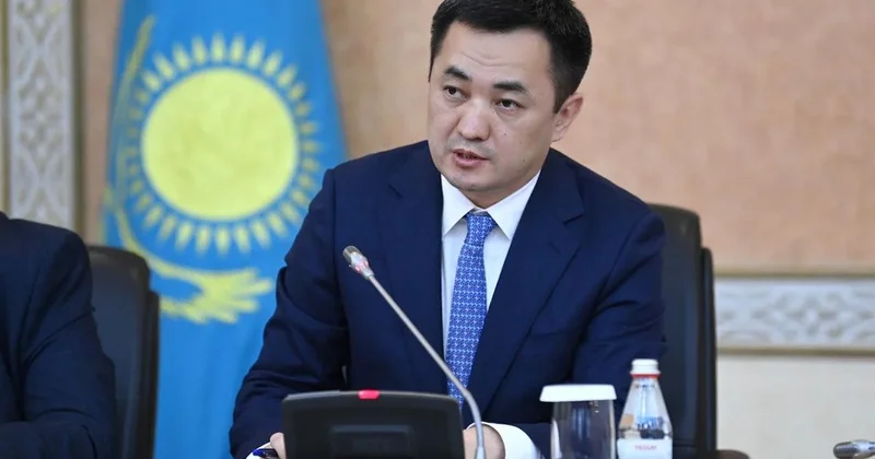 Экс глава администрации президента Айбек Дадебай возглавит партию Әділет