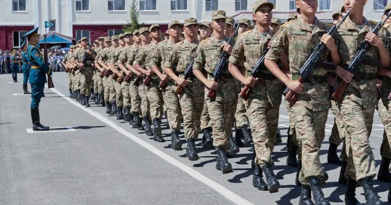 750 гвардейцев принесли военную присягу в Астане