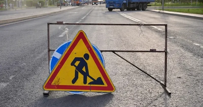 Алматыдағы LRT: Төле би көшесінің бір бөлігінде көлік қозғалысы шектеледі
