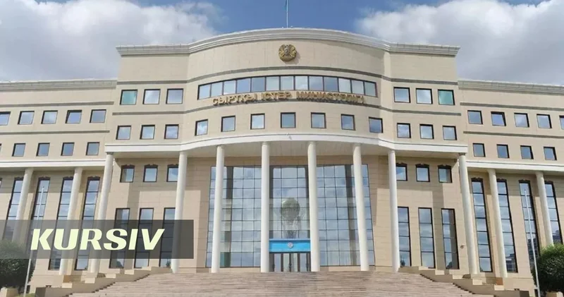 МИД РК отреагировал на новые обращения казахстанцев из зоны боевых действий