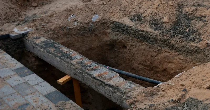 Ребёнок упал в траншею в Шымкенте: главу стройкомпании приговорили к 1,5 годам лишения свободы