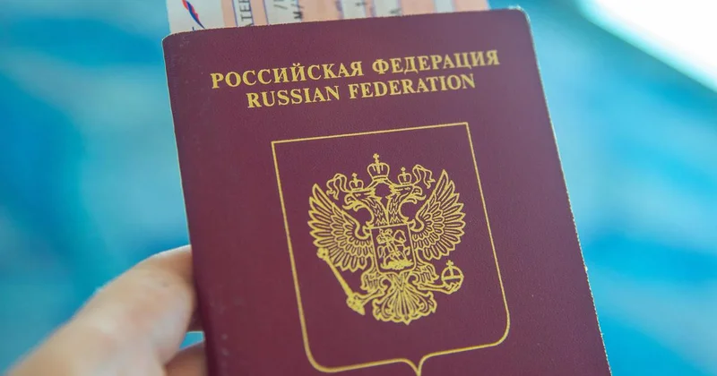 Еврокомиссия запретила выдачу мультивиз россиянам