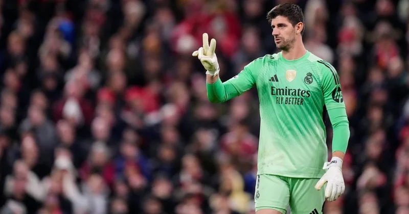 Вратарь Реала Тибо Куртуа попал в состав сборной Бельгии на матч с Казахстаном